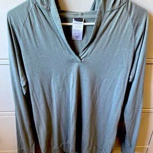Patagonia hooded long sleeve shirt. Muted teal